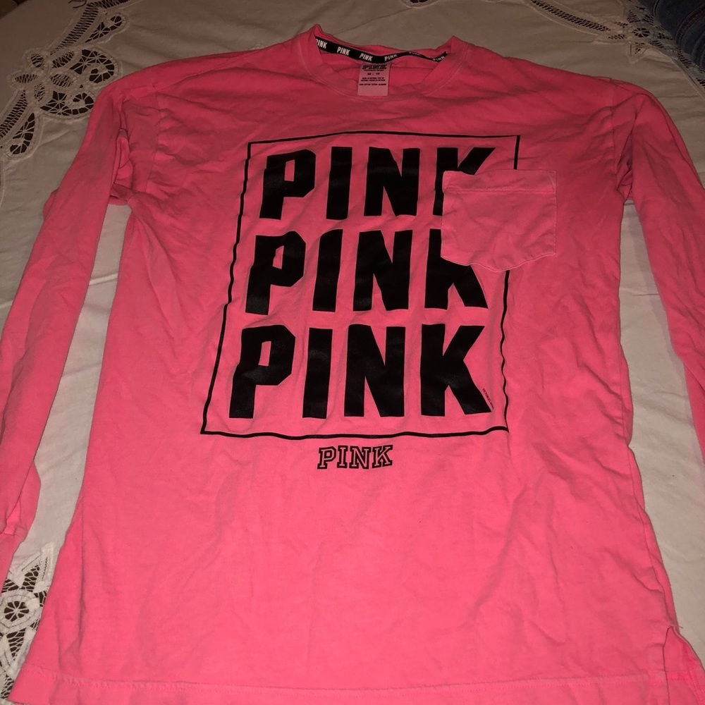 VS/PINK Shirt